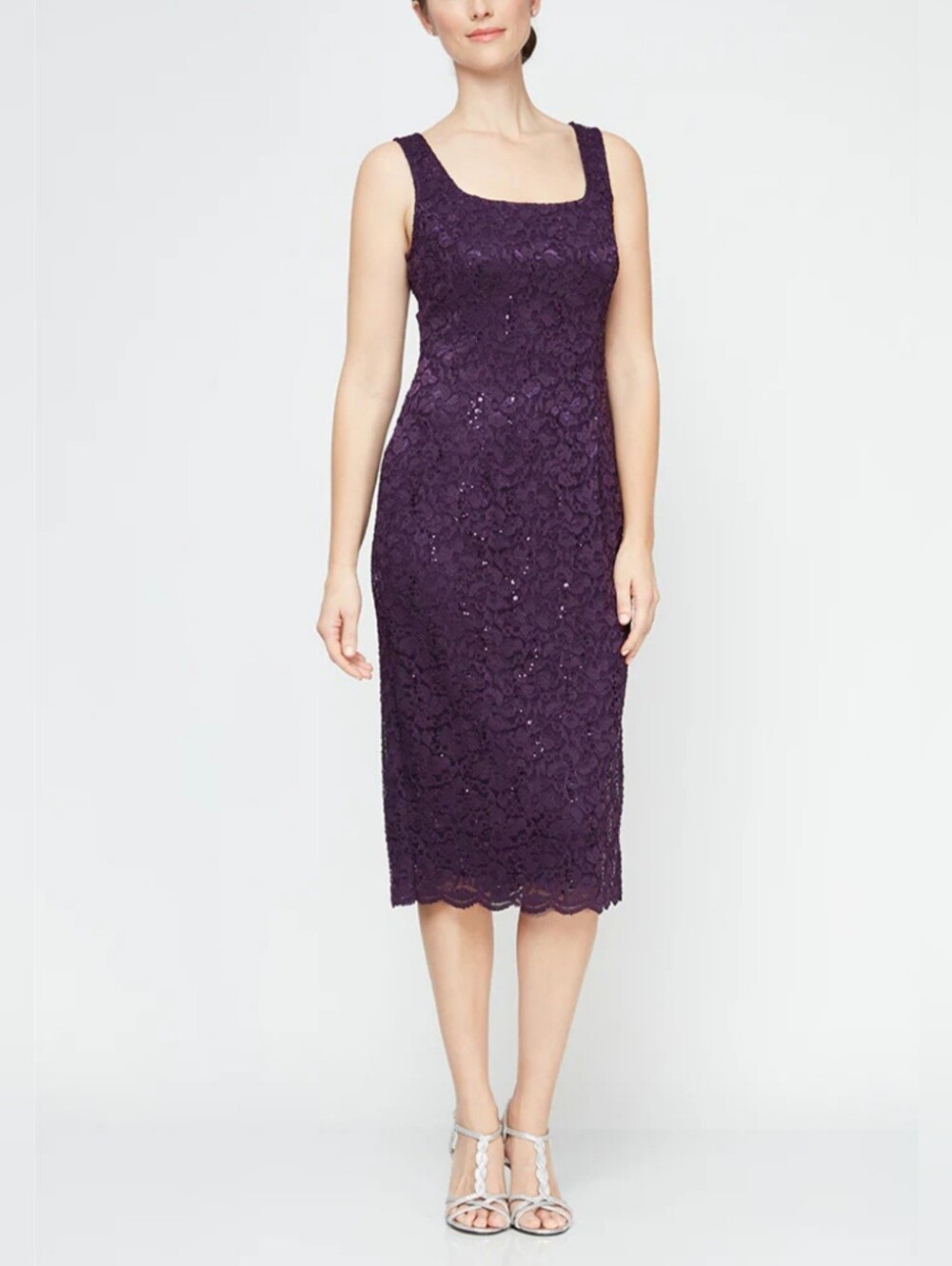 Women's Clothing (718)